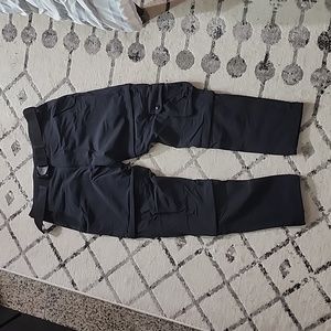 Outdoor Voices RecTrek Zip Off Convertible Cargo Pant Mens Medium Black